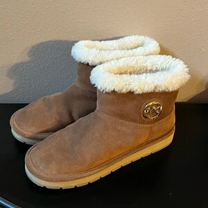 Michael Kors boots size 9